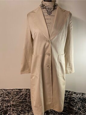 Banana Republic Cream Single-Breasted Trench Coat